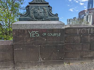 "Yes of course" written in chalk